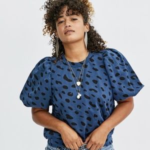 Clare V Short Sleeve Puff Sweatshirt in Navy Jaguar Print XL